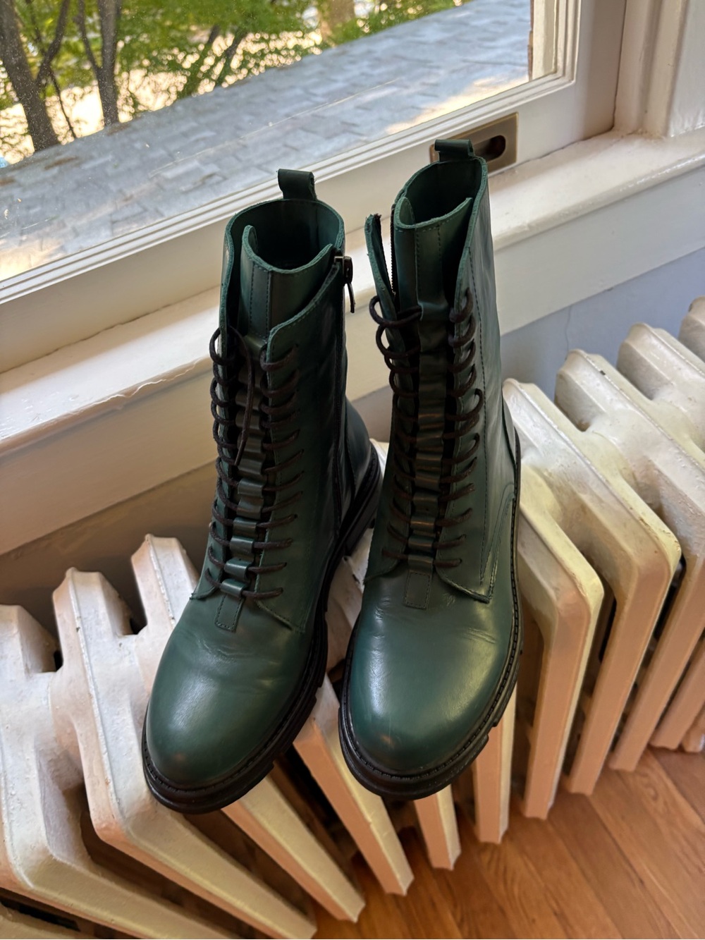 Miz Mooz Combat Boots in Teal. Size 39
